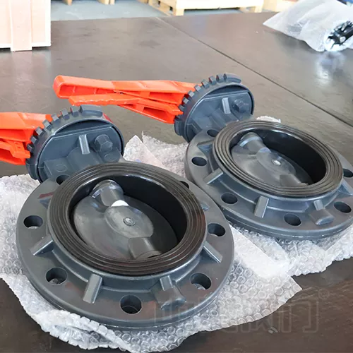 PVC көбелек клапанын сұйықтықты бақылау жүйесіне тамаша таңдау не етеді?